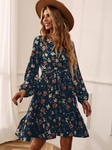 SHEIN LUNE Floral Print Surplice Neck Belted Dress - Navy Blue - View 4