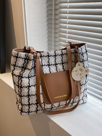 Lightweight, Portable, Large Capacity Casual, Fashion Plaid & Letter Graphic Tweed Shoulder Tote Bag With Cartoon Bag Charm For Girls, Women, College Students, Rookies & White-collar Workers For Fall, Winter Essential, For Work, Office, Commute, For Autumn & Winter, Outdoors