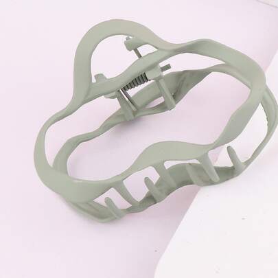 Wave Design Hair Claw