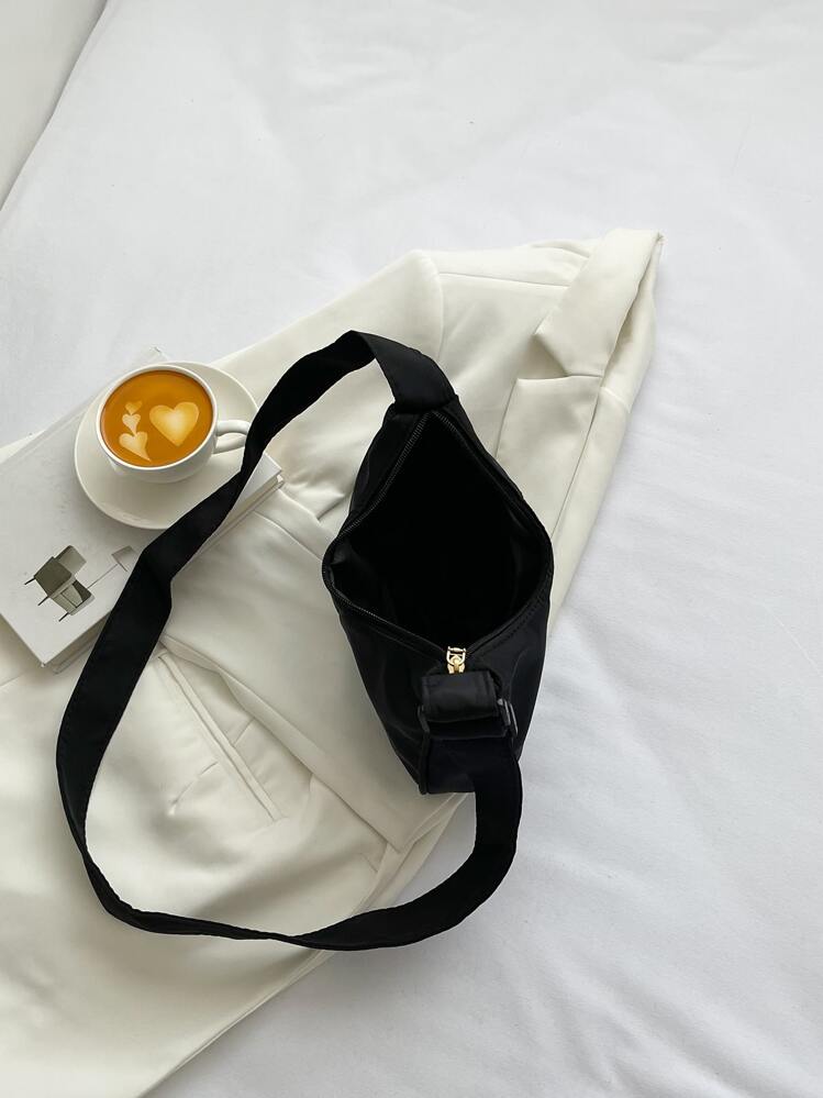 Nylon Solid Color Minimalist Diagonal Shoulder Bag With Colorful Shoulder Strap & Pu Bucket Bag - Black - View 5