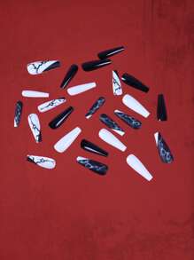 ROMWE Grunge Punk 24 piezas Uña postiza con patrón de mármol & 1 hoja cinta - Blanco y Negro - Ver 2