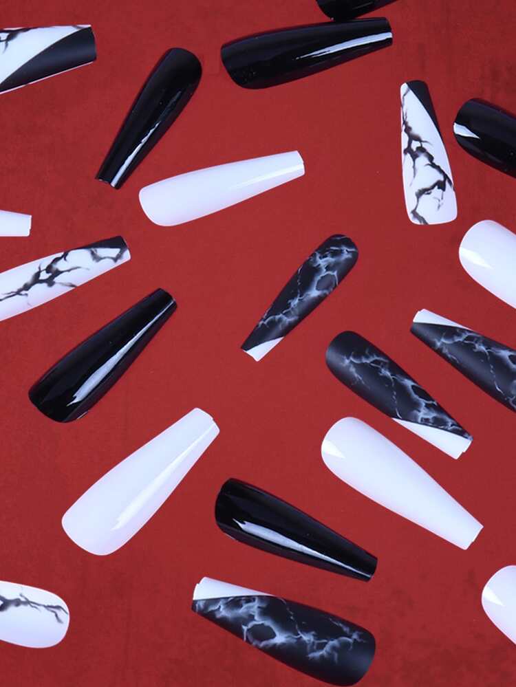 ROMWE Grunge Punk 24pcs Marble Pattern Fake Nail & 1sheet Tape - Black and White - View 5
