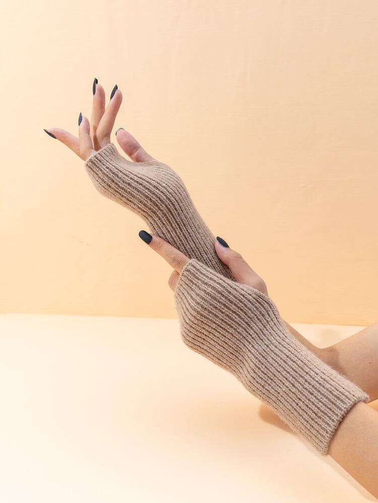 1pair Simple Solid Color Warm Knitted Elastic Gloves - Brown - View 2