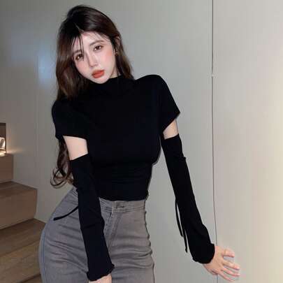 솔리드 작은 폴라 컷아웃 디테일 티