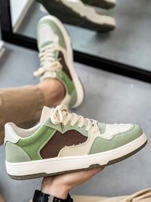 Men Color Block Letter Patch Decor Lace-up Front Skate Shoes - Multicolor - View 1