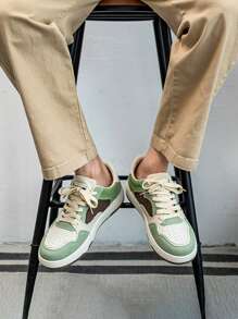 Men Color Block Letter Patch Decor Lace-up Front Skate Shoes - Multicolor - View 2