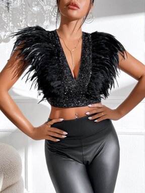 SHEIN BAE Fuzzy Trim Zipper Back Crop Top Without Arm Sleeves