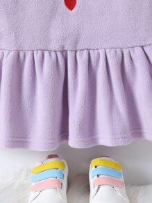 Niñas Vestido sudadera con estampado de slogan y dibujos animados en contraste de manga raglán bajo con fruncido - Lila Púrpura - Ver 4