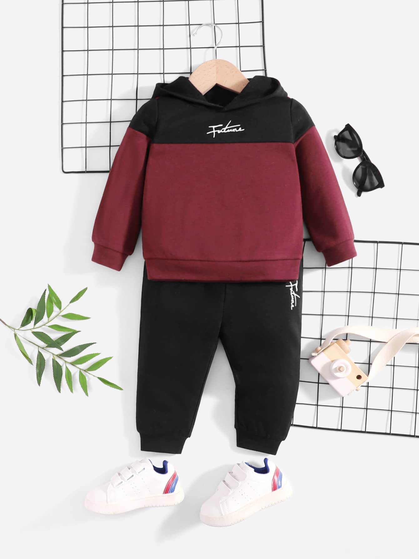 SHEIN 嬰兒字母圖案撞色連帽衛衣和運動褲 - 紫紅色 - 查看 1