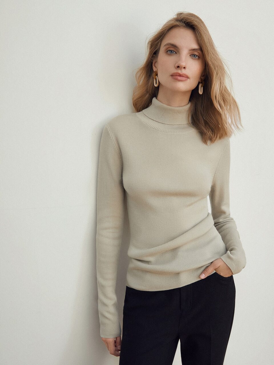 100% WOOL CONTRAST PIPING SWEATER