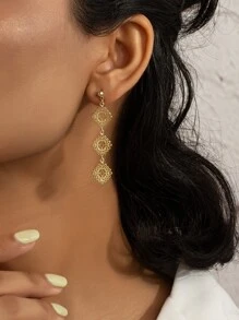 1雙金色顏色鏤空耳環適用於戶外運動和派對 - 金黃色 - 查看 2