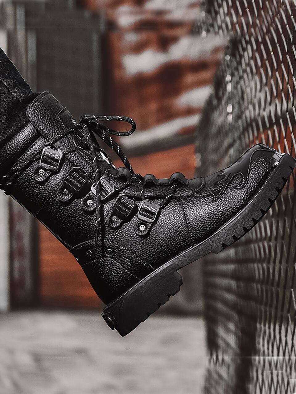 Men Buckle & Studded Decor Combat Boots ,Style With Jeans