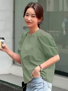 DAZY 鑽石扣後背泡袖上衣 - 綠色 - 查看 3