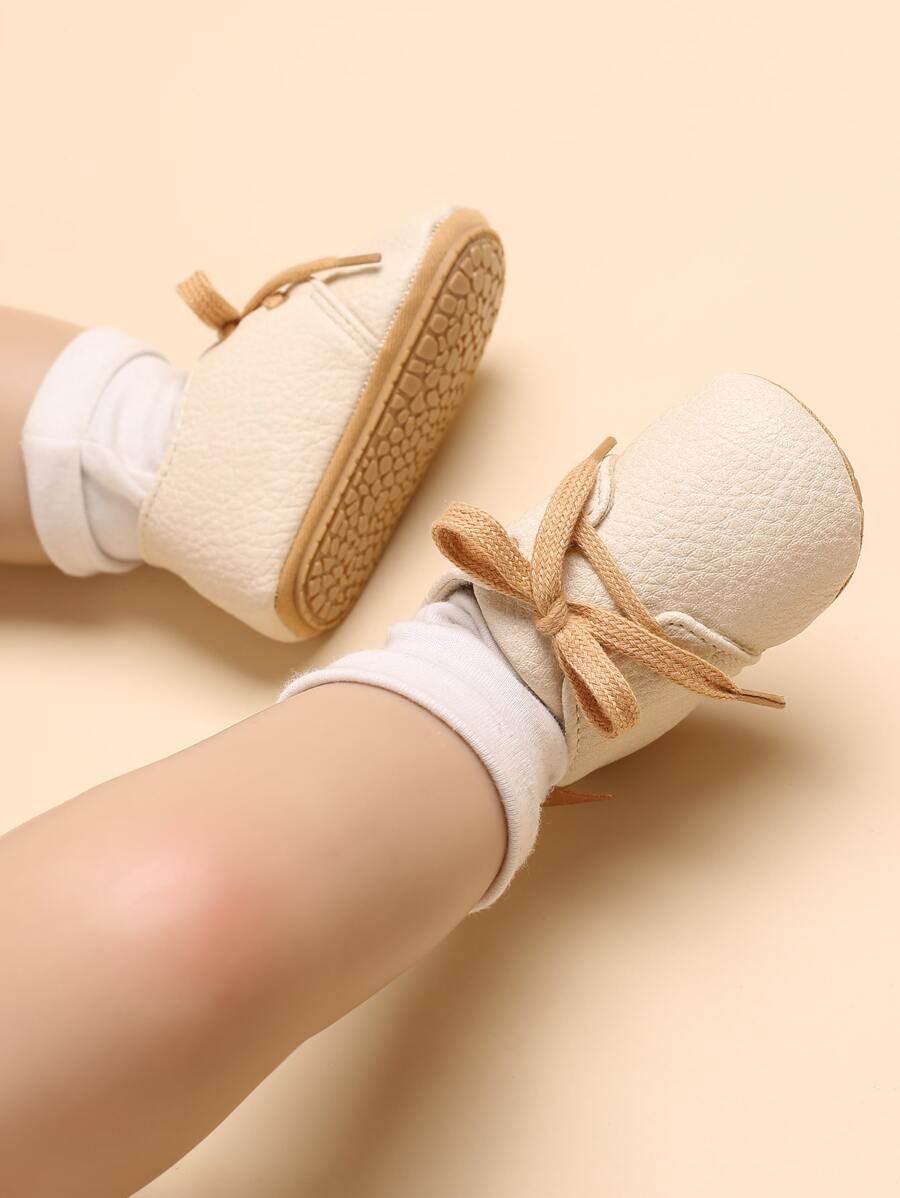 1 双男婴系带软底休闲运动鞋