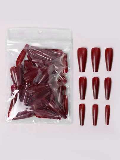 使用96入組長棺材酒紅色素色光澤假指甲立即升級您造型