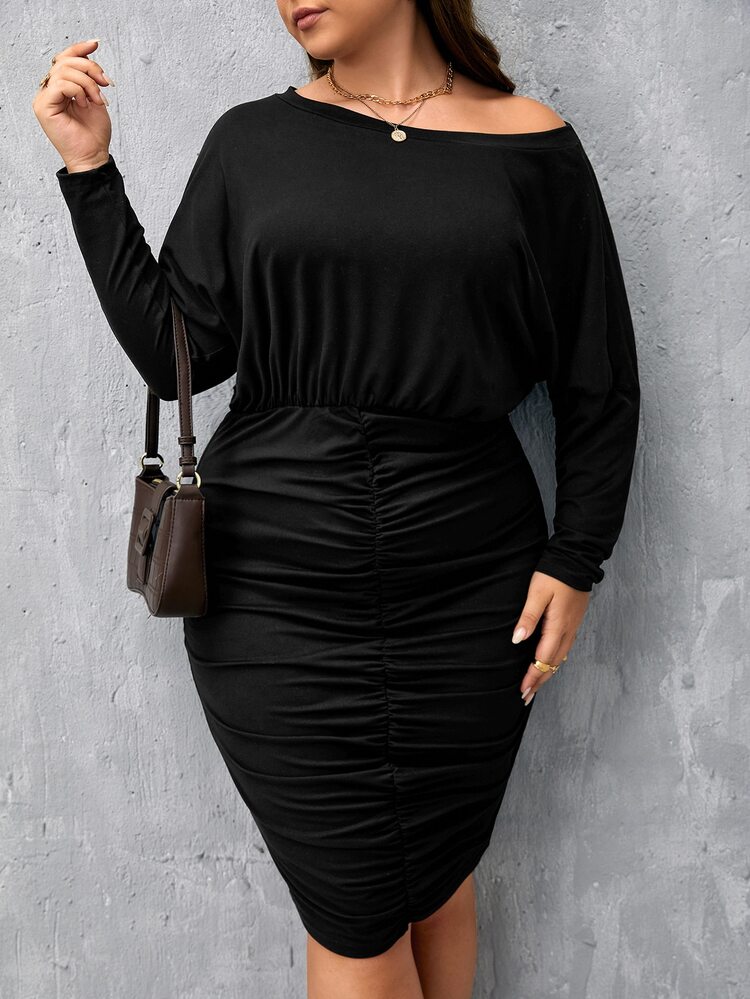 SHEIN Clasi Plus Asymmetrical Neck Ruched Bodycon Dress - Black - View 1