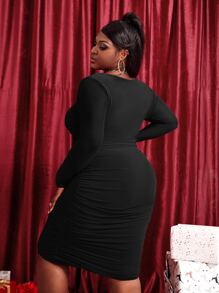 Slaydiva Plus Square Neck Ruched Bodycon Dress - Black - View 3