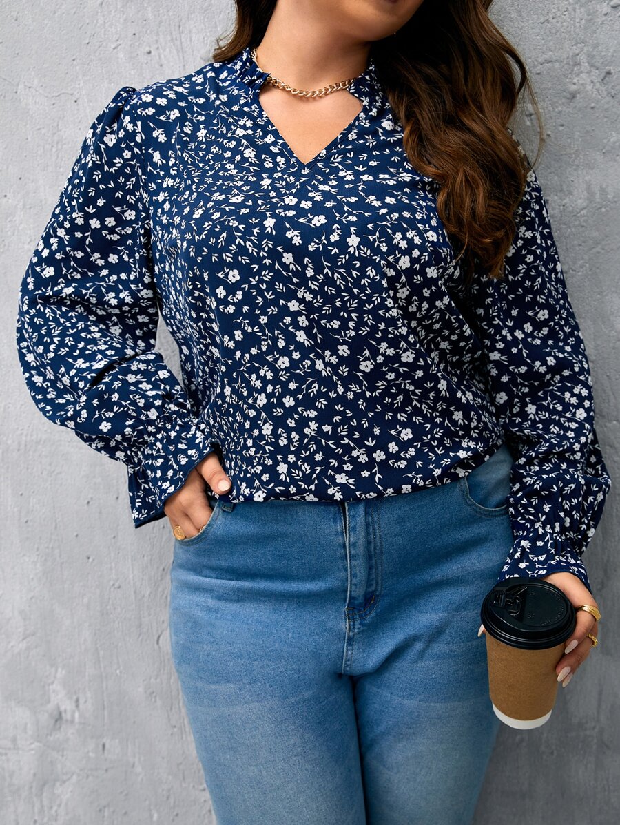 SHEIN Clasi Plus Ditsy Floral Print Flounce Sleeve Blouse - Blue and White - View 1