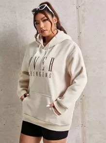 SHEIN EZwear 大碼字母圖案袋鼠口袋落肩袖抽繩保暖連帽衫 - 米色 - 查看 3