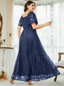 Plus Flutter Sleeve Sweetheart Neck Rhinestone Detail Lace Bridesmaid Dress - Navy Blue - View 2