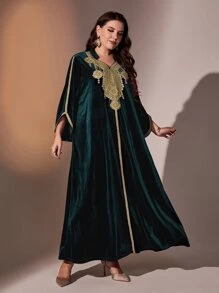 Al Najma 大碼凸花蕾絲貼花喇叭袖絲絨連衣裙 - 墨綠色 - 查看 5