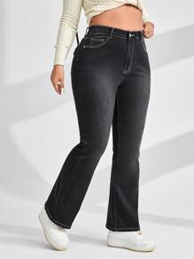 SHEIN EZwear Plus Graphic Print Flap Pocket Flare Leg Jeans - Black - View 4
