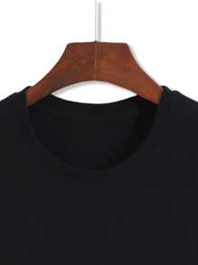 Manfinity Hypemode Men Graphic Print Tee - Black - View 3