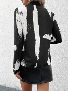 SHEIN Privé Colorblock Tie Neck Shirt