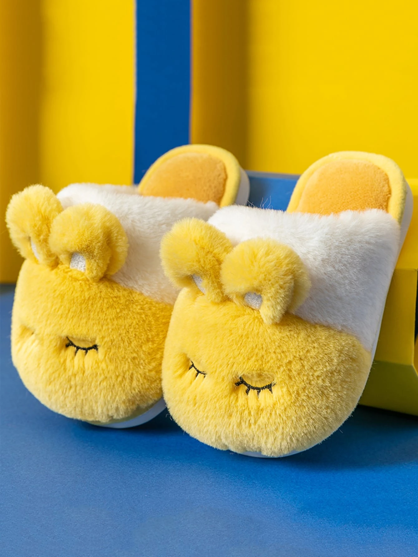 Novelty slippers Clearance