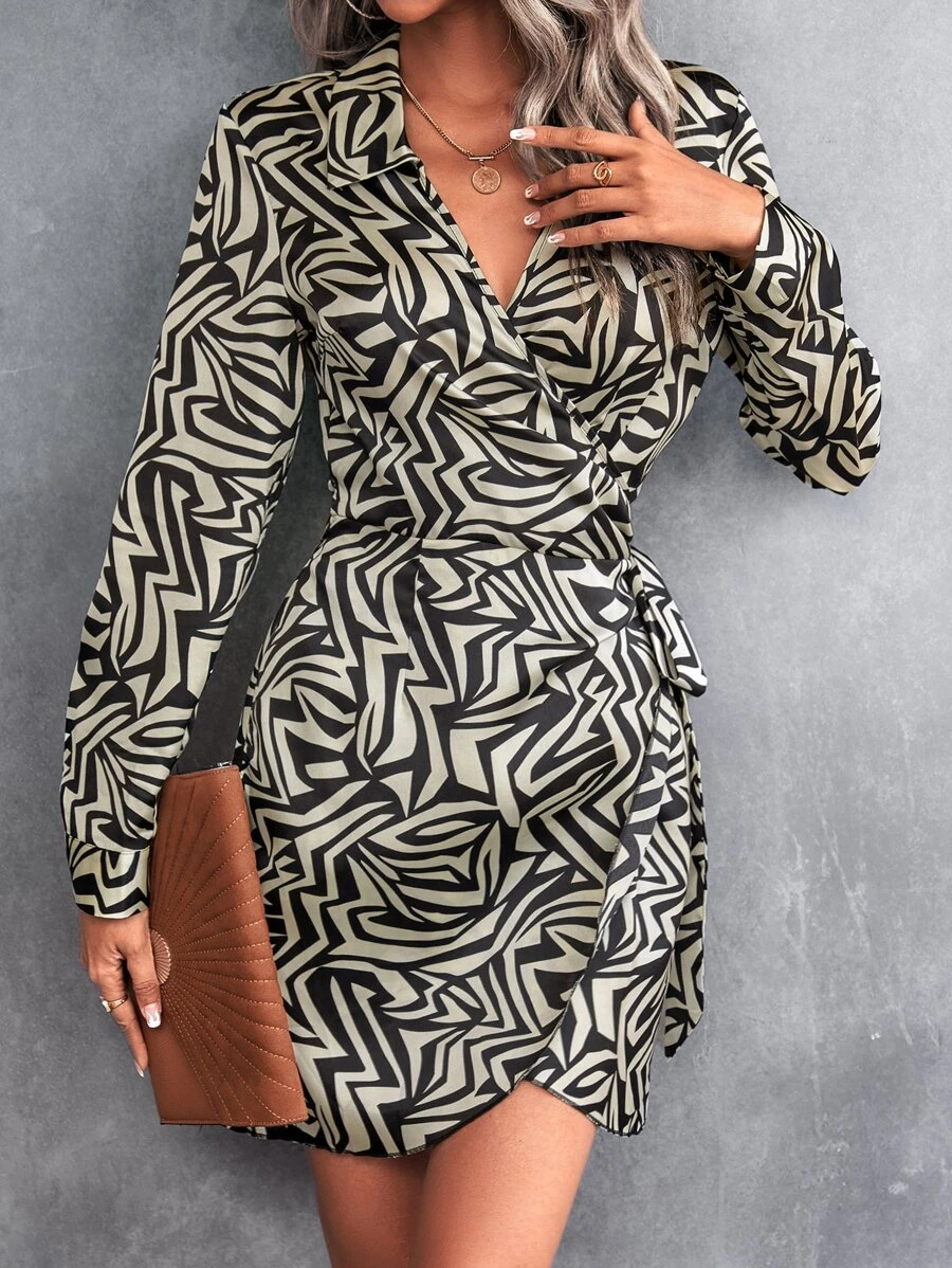 SHEIN Clasi Đầm Thắt nút Trọn gói Tất cả trên in Giải trí - Đen và trắng - Xem 1