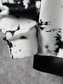 Manfinity LEGND 男士字母圖案雙色抽繩連帽衫 - 黑與白 - 查看 3