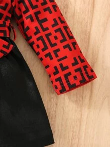 Bebê Vestido com cinto Impressão geográfica Detalhe da aba - Multicolorido - Ver 3