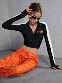 SHEIN EZwear Bikercore Áo phông Crop Đồ họa Chữ cái Dây kéo phía trước Hai âm - màu đen - Xem 3