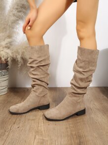 粗跟仿麂皮褶皺靴