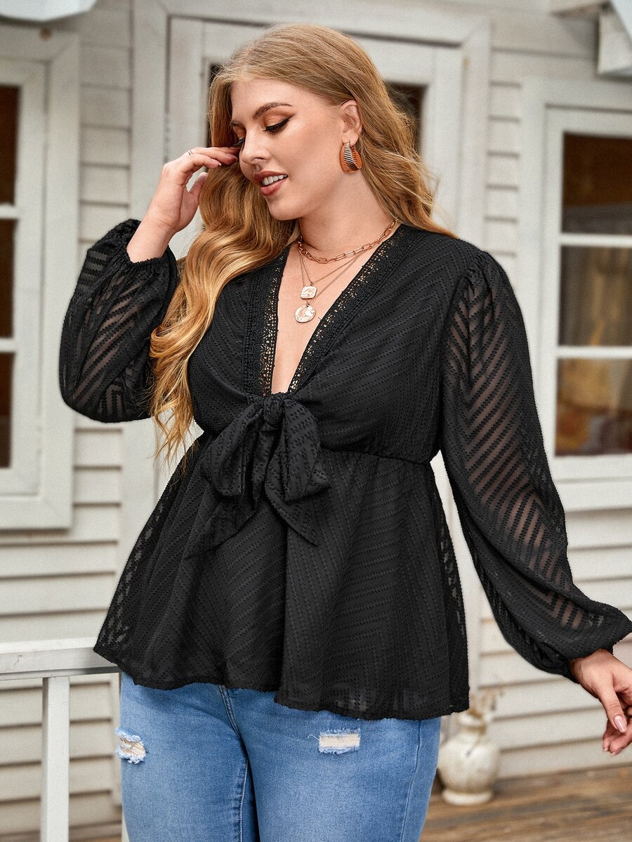 SHEIN LUNE Blusa con encaje en contraste con cordón delantero - Negro - Ver 1