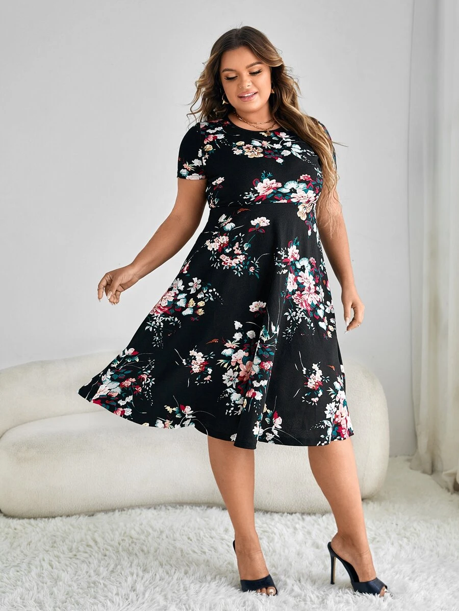 SHEIN Clasi Plus Floral Print Dress - Black - View 1