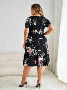 SHEIN Clasi Plus Floral Print Dress - Black - View 2