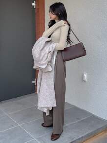 DAZY 纯色高领T恤，秋季长袖女式上衣 - 杏色 - 查看 6