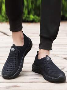 Men Letter Patch Decor Slip-On Running Shoes - Black - View 5