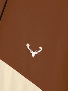 Manfinity Homme 男士撞色鹿角刺繡T恤無項鏈 - 彩色 - 查看 4