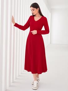 Mulvari Solid V Neck A-line Dress - Red - View 4