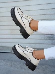 Contrast Binding Lace-up Front Flatform Oxford Shoes - Beige - View 2