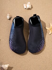 Graphic Slip On Aqua Socks, Low-cut Black Sports Water Shoes For Women With Contrast Colors, Elastic Design - Black - View 4