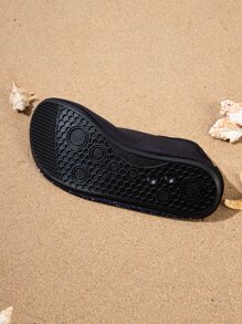 Graphic Slip On Aqua Socks, Low-cut Black Sports Water Shoes For Women With Contrast Colors, Elastic Design - Black - View 5