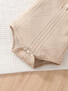 Baby Cable Textured Baseball Collar Bodysuit & Joggers - Apricot - View 4