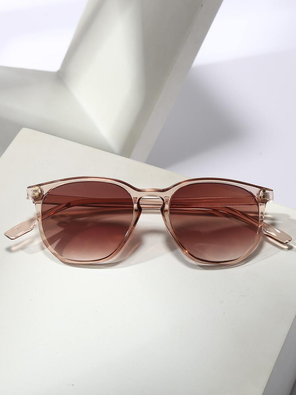 1pc Fashionable Retro Asymmetrical Fashion Glasses For Summer Beach Vacation,Outdoor,Travel Shades Casual Style Oversized Round Frame For Going Out Outfit,Back To School
