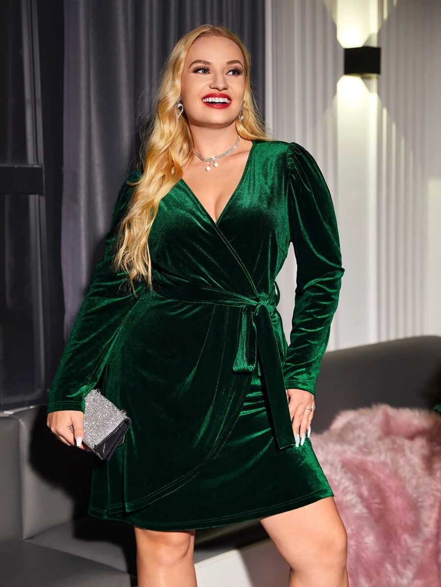 SHEIN Unity 大碼泡泡袖腰帶絲絨圍裹式洋裝 - 墨綠色 - 查看 1