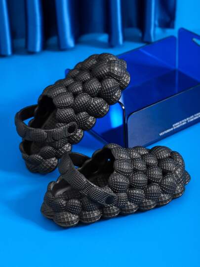 أحذية الكالوج المريحة من EVA المفرغة، مقاومة للانزلاق وسهلة التنظيف - مثالية للأنشطة الداخلية والخارجية