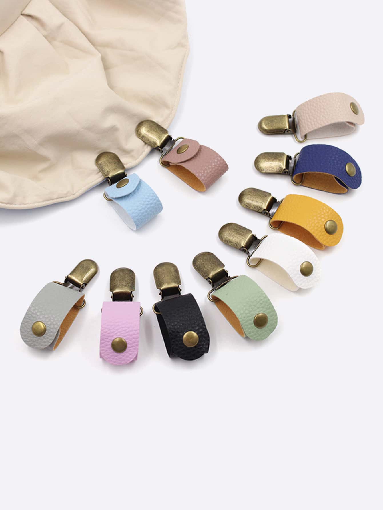 1pc Random Color Hat Storage Clip - Multicolor - View 1