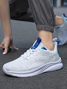 Men Letter Patch Decor Lace-up Front Running Shoes - White - View 4